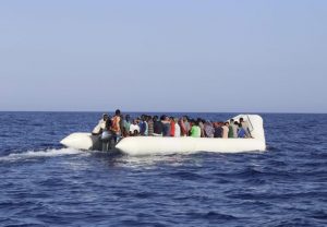 migrant-boat-696x482