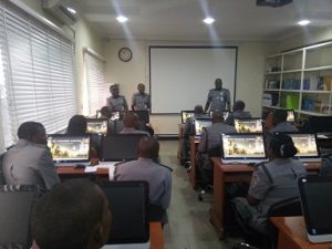 Tin Command in Training Session